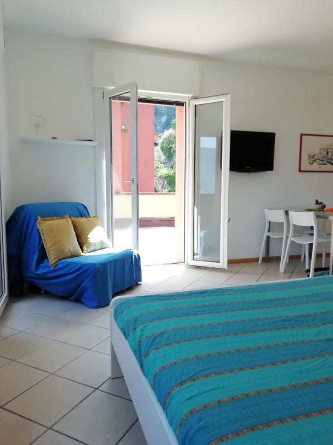 Lake & Castle View Apartment ريفا ديل غاردا المظهر الخارجي الصورة