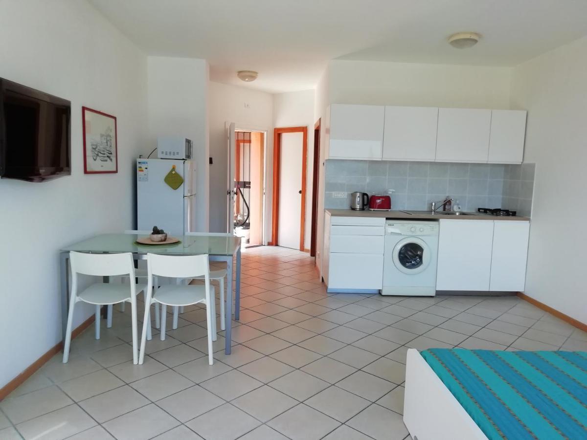 Lake & Castle View Apartment ريفا ديل غاردا المظهر الخارجي الصورة