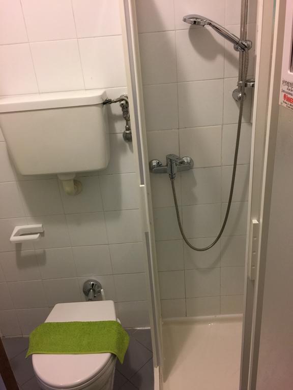 Lake & Castle View Apartment ريفا ديل غاردا المظهر الخارجي الصورة
